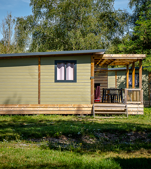 Tente insolite en location au camping les Ballastières, dans les Vosges du Sud